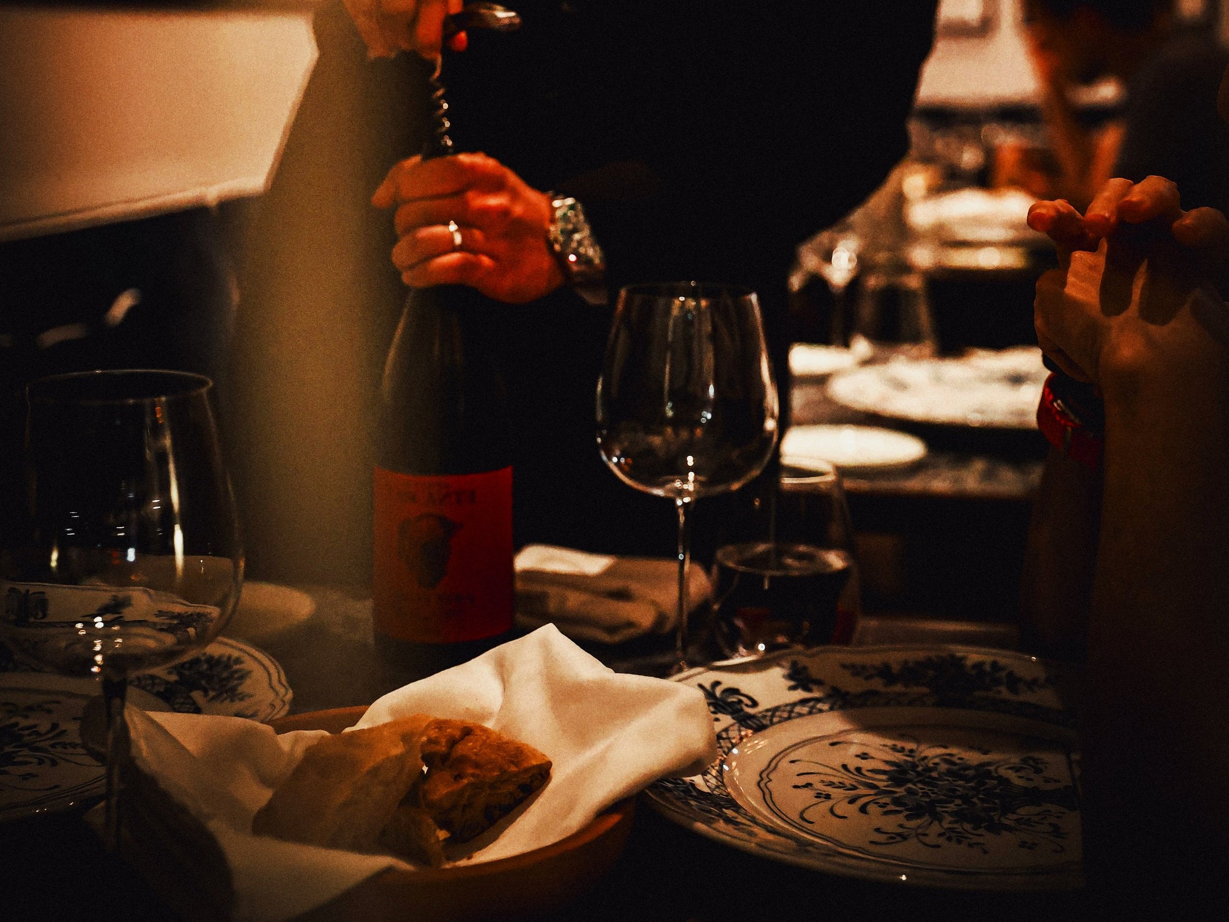 Uniting World-Class Cuisine 
and Legendary Heritage